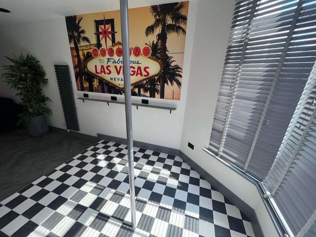 The White House Vegas Suites Blackpool Eksteriør bilde