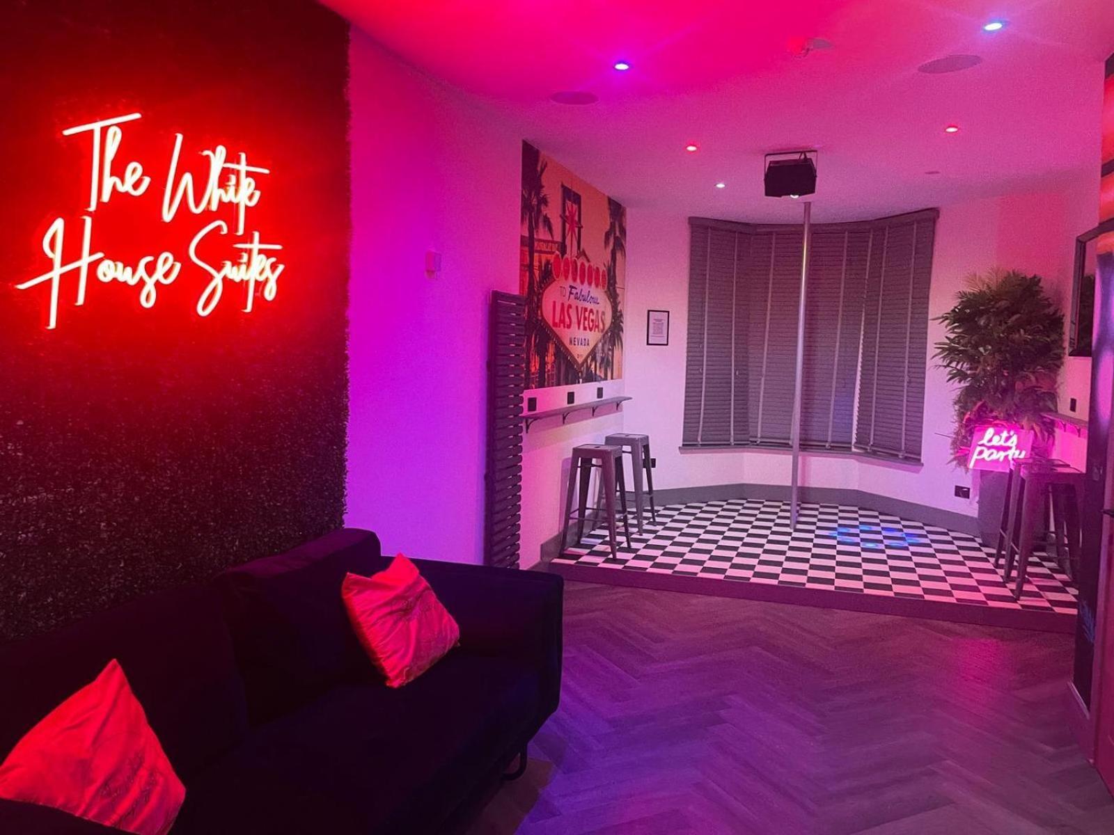 The White House Vegas Suites Blackpool Eksteriør bilde