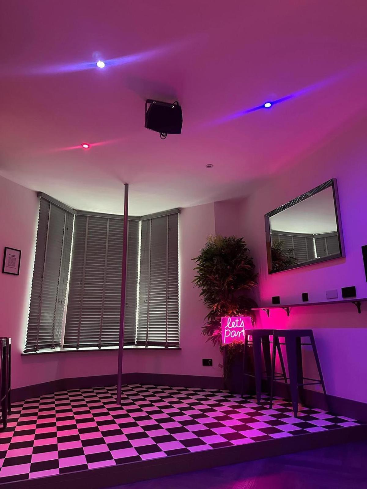 The White House Vegas Suites Blackpool Eksteriør bilde